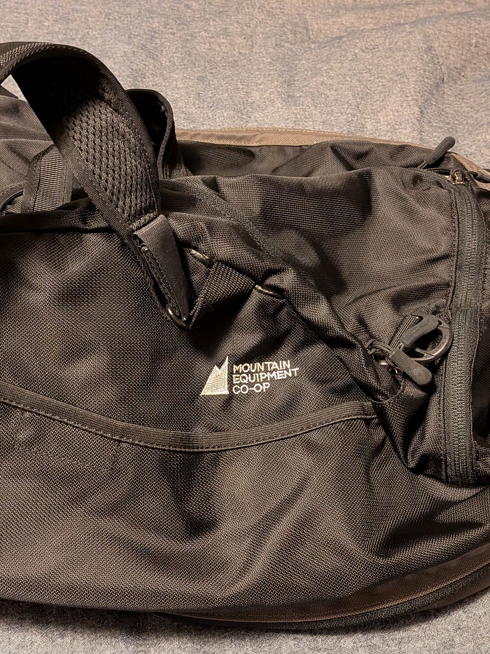 MEC Black Travel Duffel Bag/Convertible Backpack